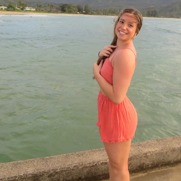 Two piece size medium billabong set. Worn once. So comfortable!!! - Picture 3 of 3